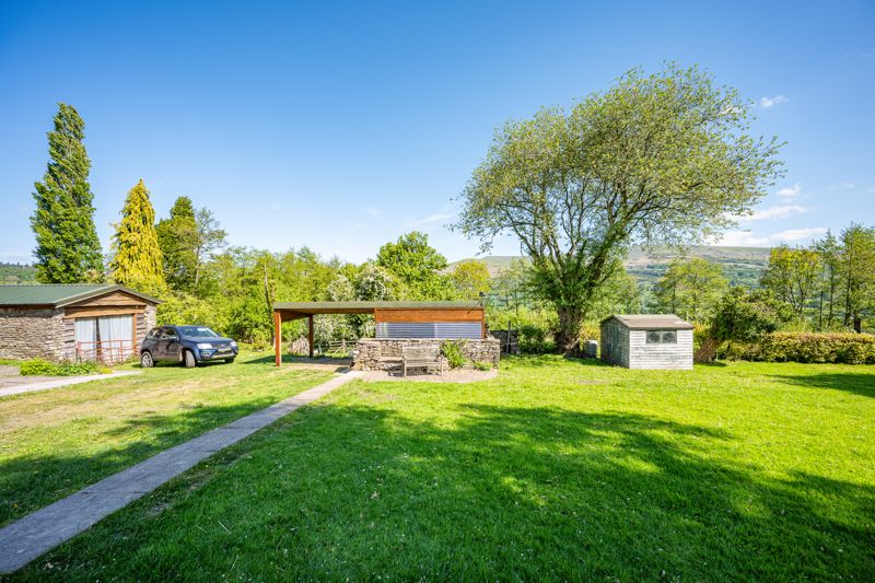 Garden and Outbuildings- click for photo gallery